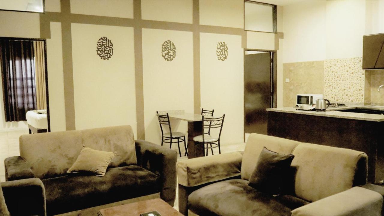 עמאן Al Fawanes Hotel Apartments מראה חיצוני תמונה