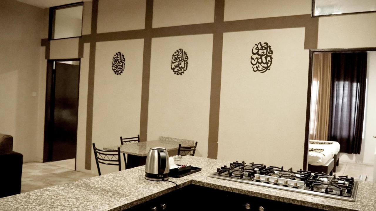 עמאן Al Fawanes Hotel Apartments מראה חיצוני תמונה