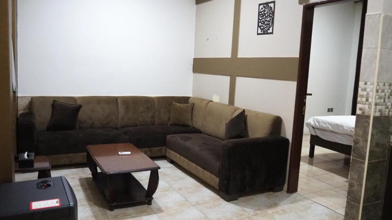 עמאן Al Fawanes Hotel Apartments מראה חיצוני תמונה